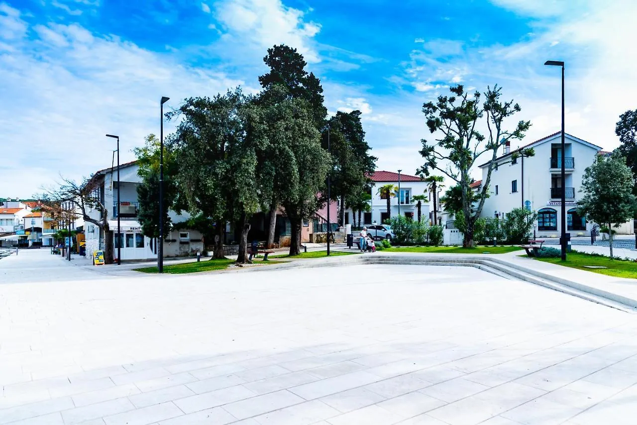 Apartment Bor - On The Beach Malinska