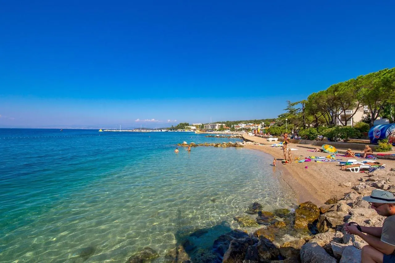 Apartment Bor - On The Beach Malinska Croatia