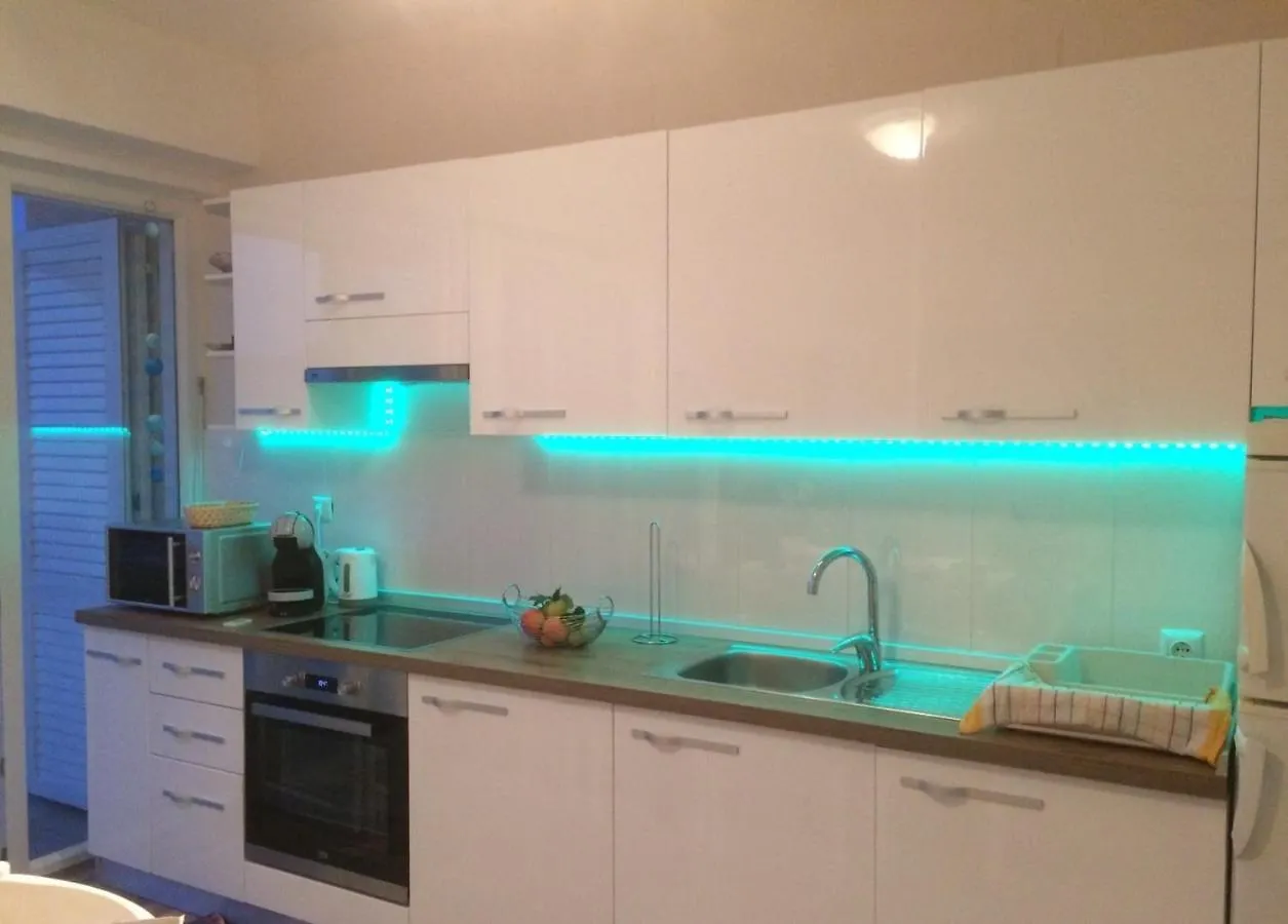 Apartment Bor - On The Beach Malinska