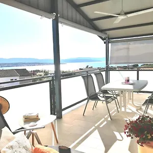 Lovely Sea View House In Island Krk Appartement